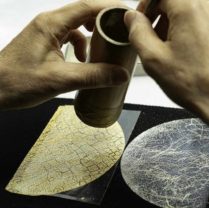 KINSAI GOLD LEAF GLASS ART FUTAGO TSUKI RED 10cm